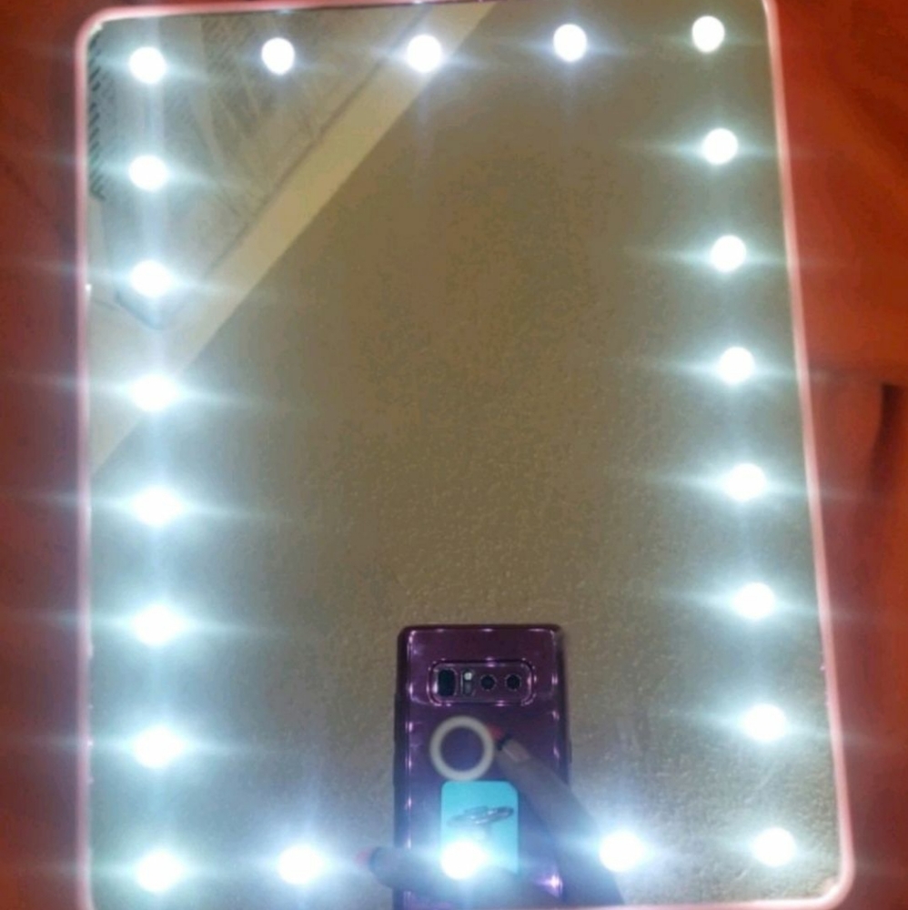 Fashion Vanity Pink Mirror 22 LED Light's